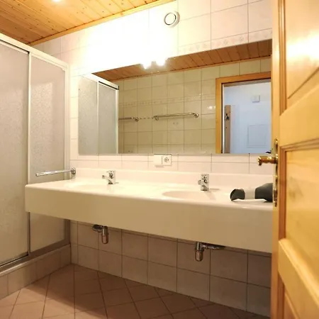Alice Apartment