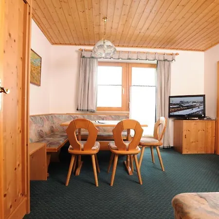 Alice Apartment *