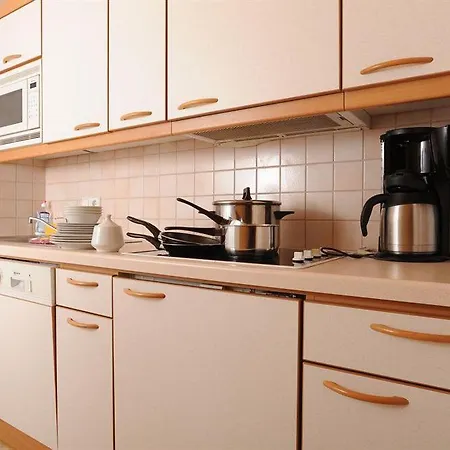 Alice Apartment *