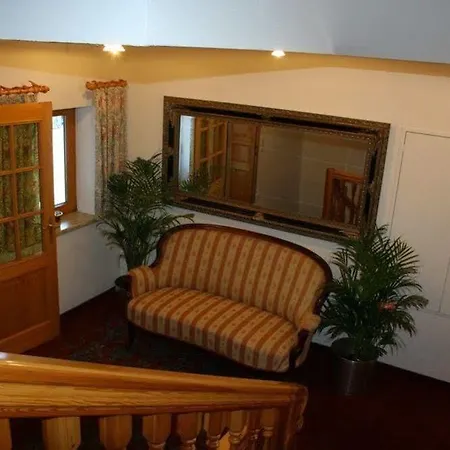Alice Apartment *